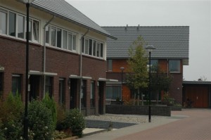 foto van de voortuinen na oplevering van de huizen