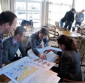 tijdens de schetsworkshop van een kliimaatatelier