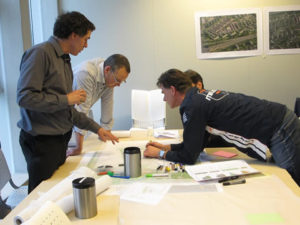 Resultaatbespreking tijdens schetsworkshop